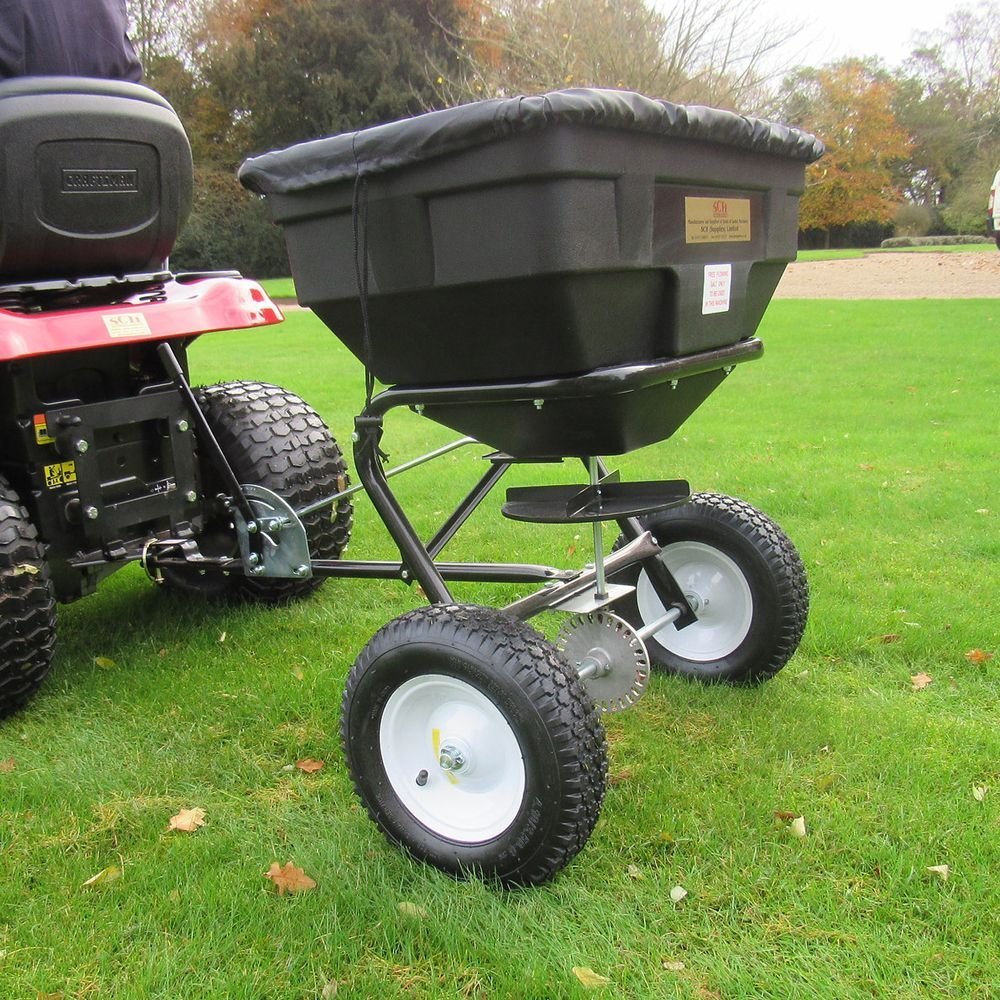 Alternative view of SCH TDS125 60kg Towed Budget Broadcast Spreader